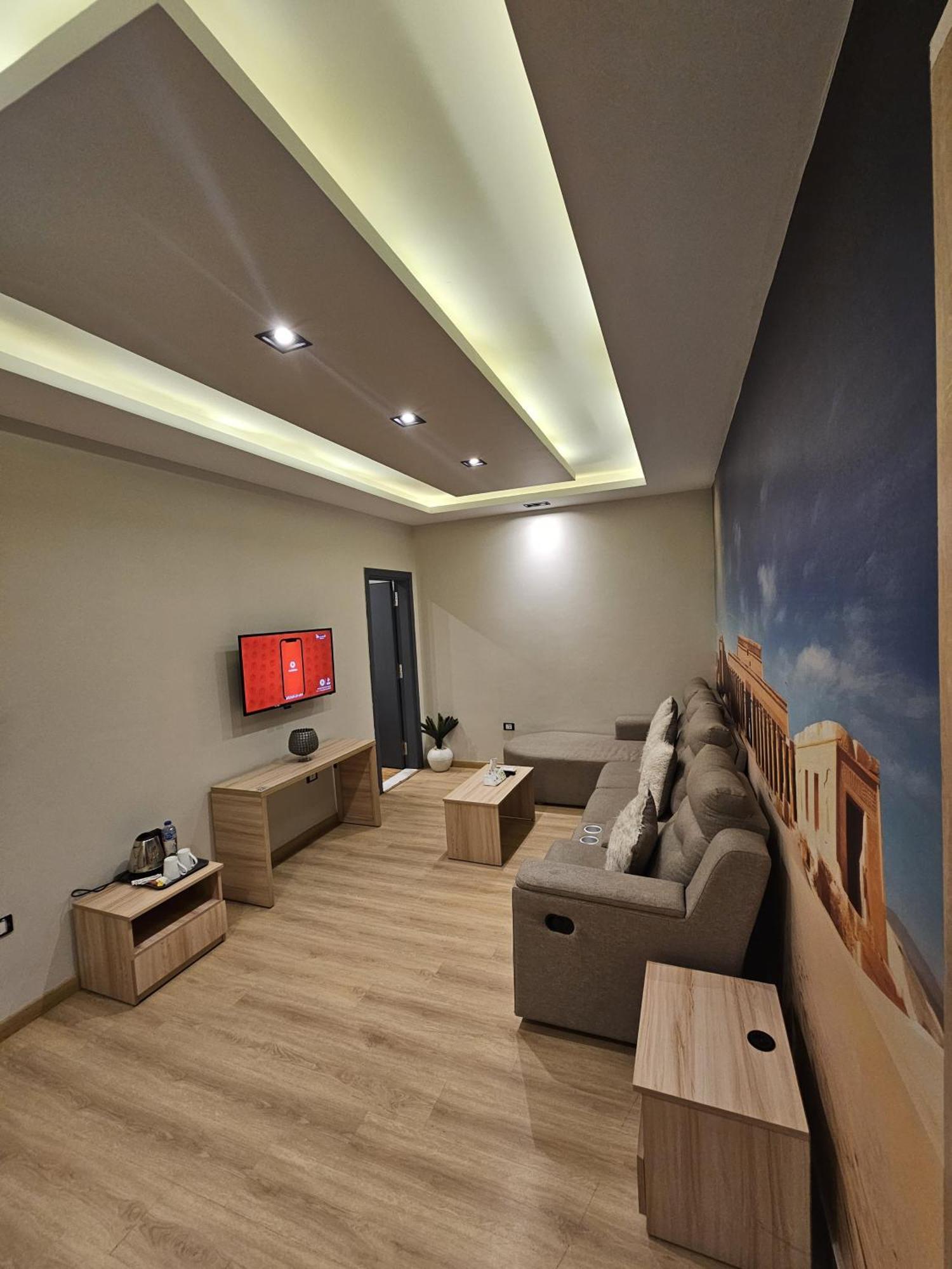 Palm Pyramids View Hotel Kafrat al Jabal Экстерьер фото