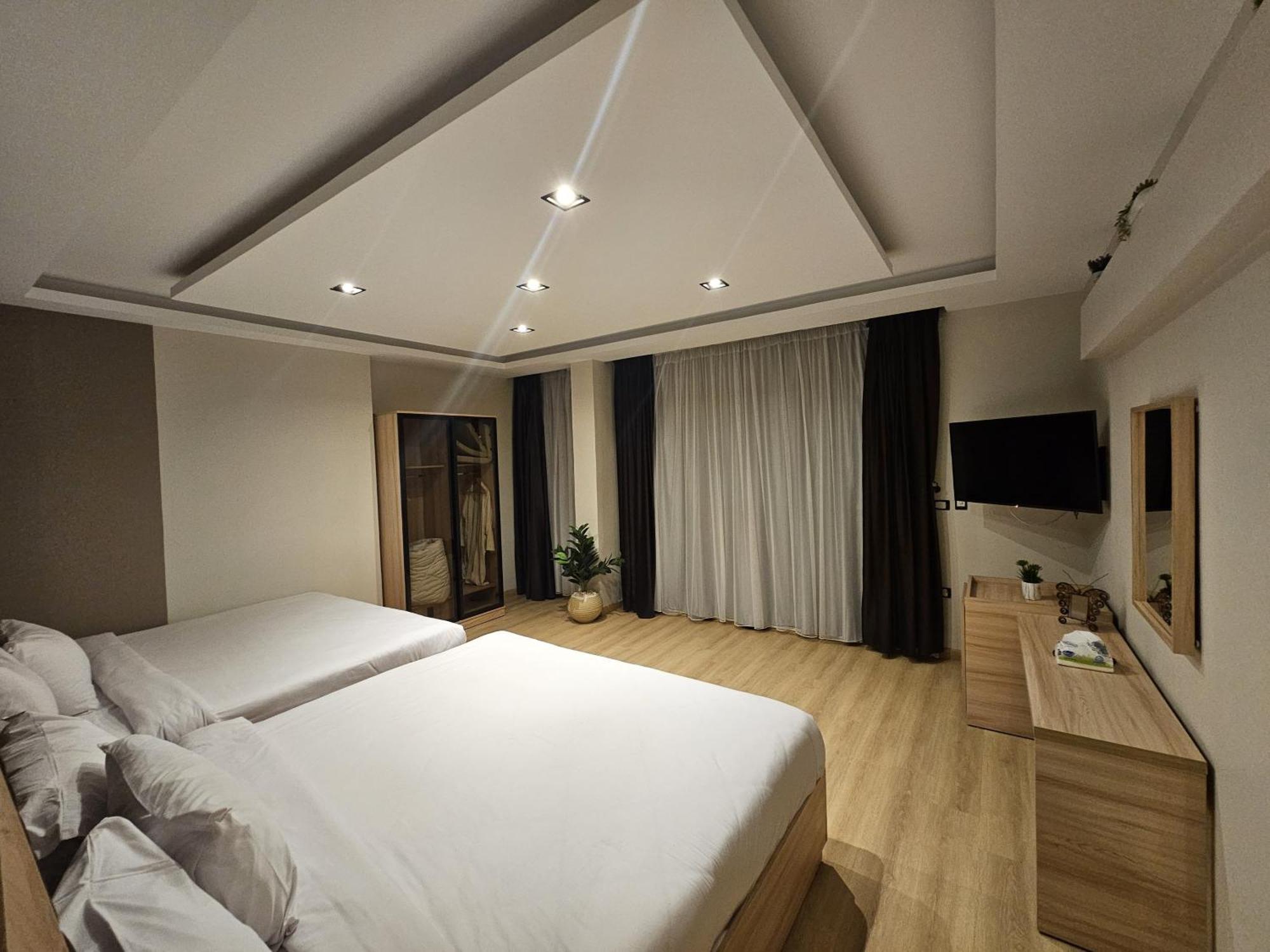 Palm Pyramids View Hotel Kafrat al Jabal Экстерьер фото
