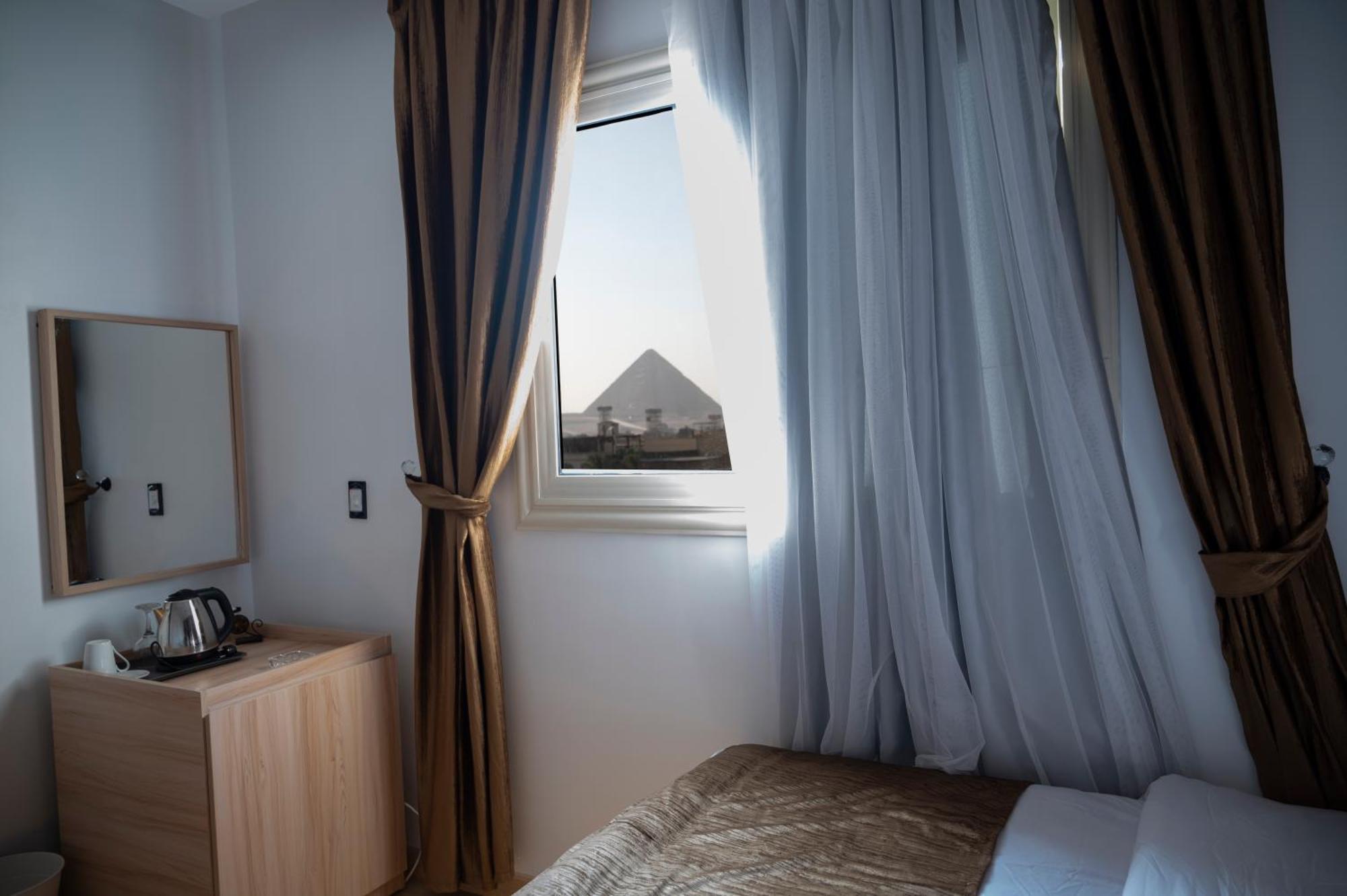 Palm Pyramids View Hotel Kafrat al Jabal Экстерьер фото