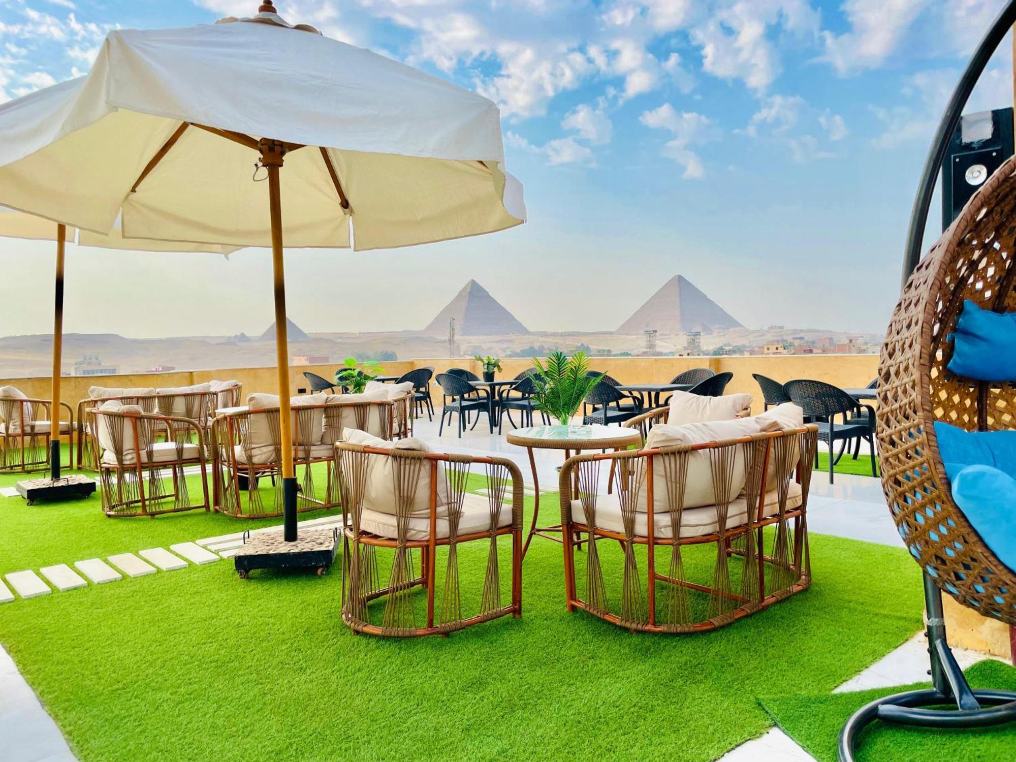 Palm Pyramids View Hotel Kafrat al Jabal Экстерьер фото