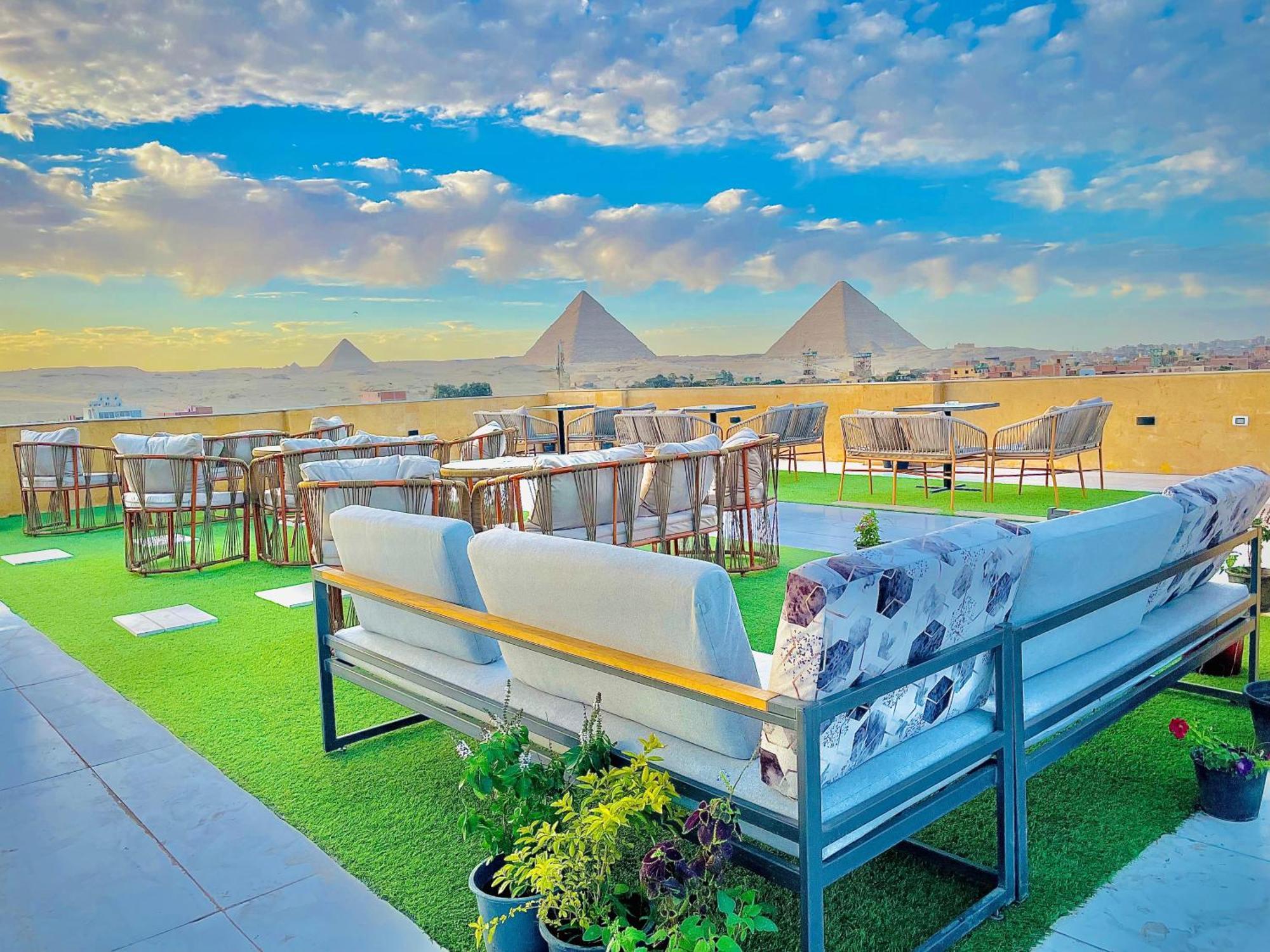 Palm Pyramids View Hotel Kafrat al Jabal Экстерьер фото